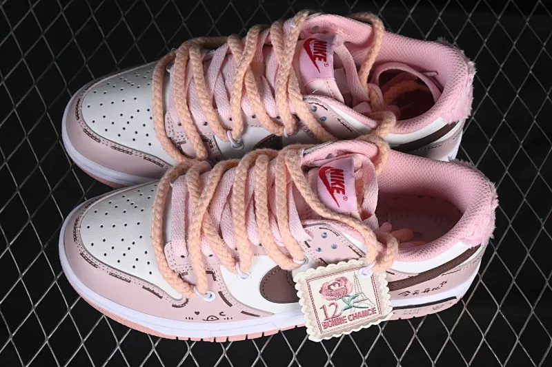 All categories Nk SB Dunk Series Nk SB Dunk Low High-end customized low-top sneakers Nike SB Dunk Low Valentine's Day pink straps low-top casual sneakers DO6485-600